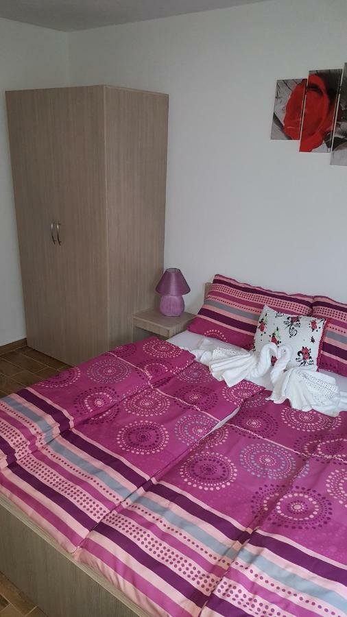 Apartment Rose Pula Exterior photo